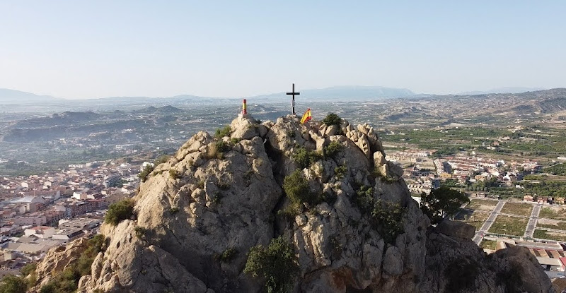 Cruz y Vértice Geodésico del Monte Ope