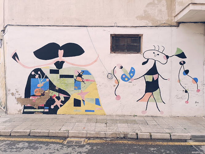 Mural de Menina de OMG