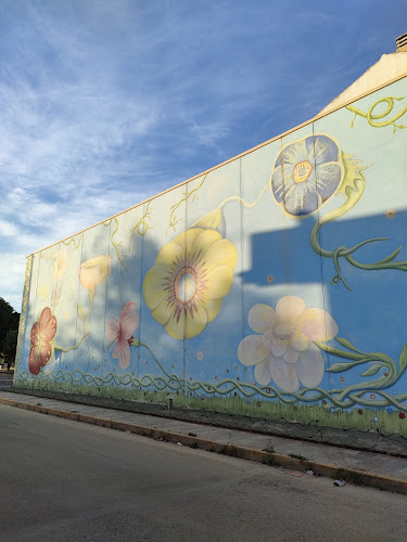 Mural de Oukaleele " el jardín metafísico '