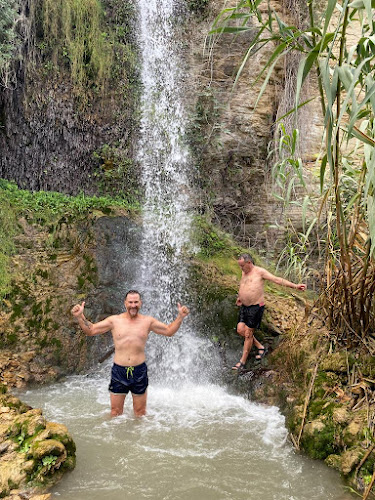 Cascada de Central Hidroeléctrica de Almadenes