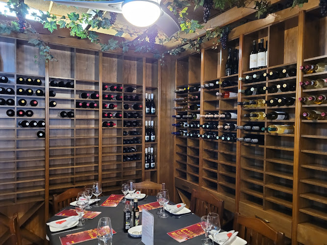 Restaurante Meson del Vino, Sucina