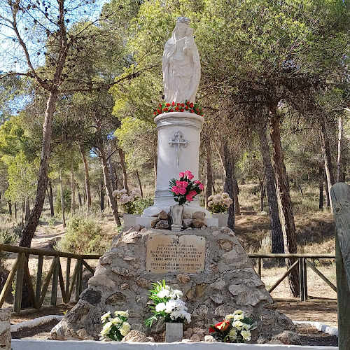 Monumento a la Virgen del Pilar