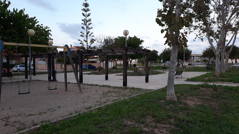 Jardín de las Moreras Los Piñuelas