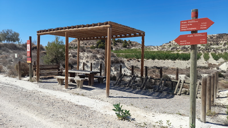 Área de descanso (Camino Natural Vía Verde del Noroeste)