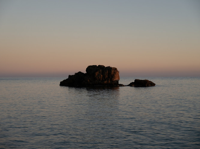 Peñón Isla de la Perra