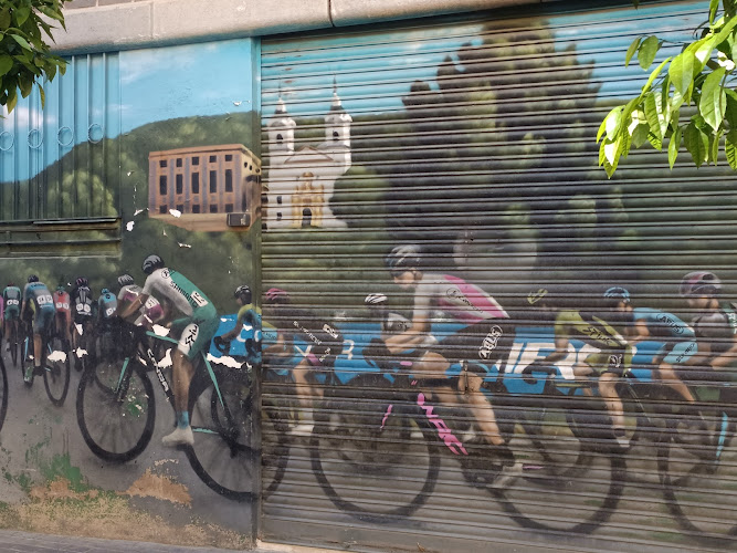 Mural Con 2 Pedales