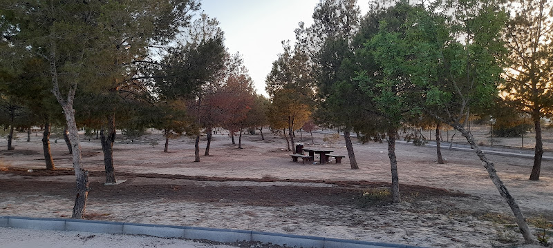 Emisora mesas Pícnic