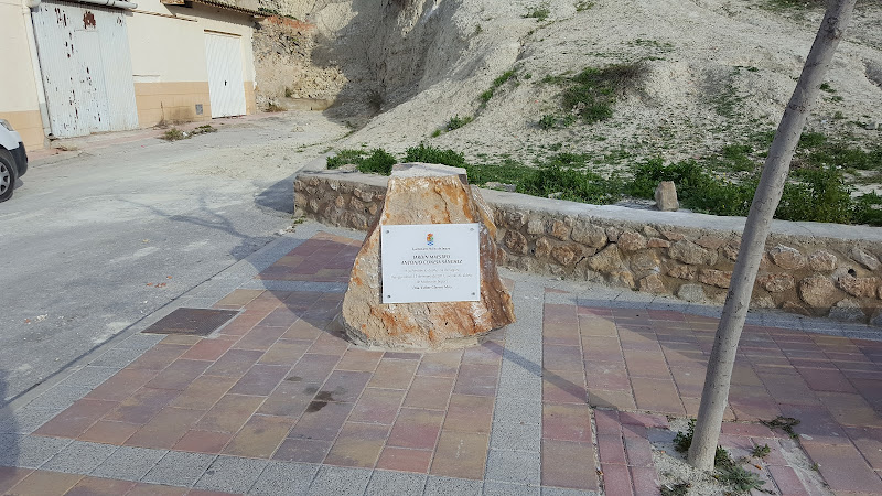 Jardín Del Maestro Antonio Conesa Sánchez