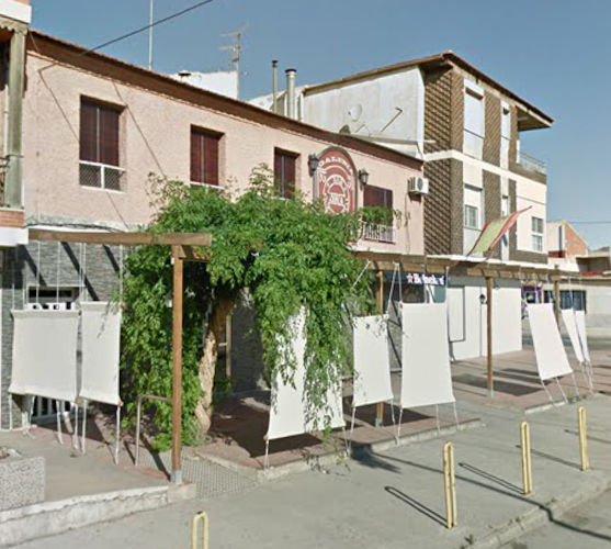 ZONA BAR, cruce de El Raal