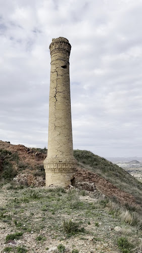 Chimenea de los cuervos Cabeza Rajao