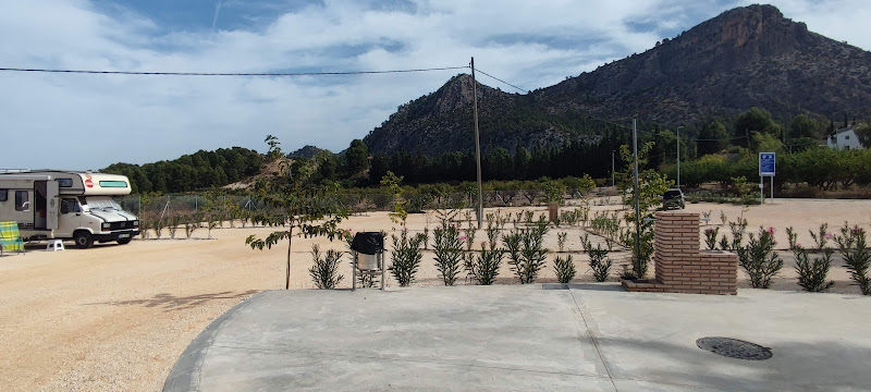 Area de servicio de autocaravanas y caravanas Casas Nuevas
