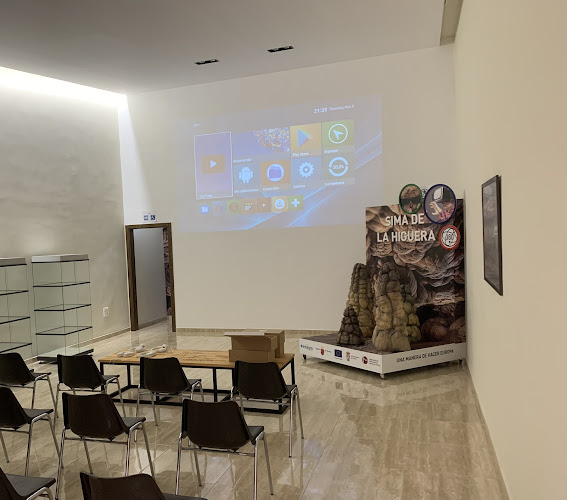 Centro de Interpretación de la Sima de la Higuera