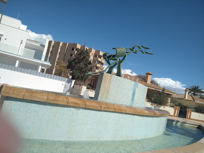 Brunnen mit Taucher