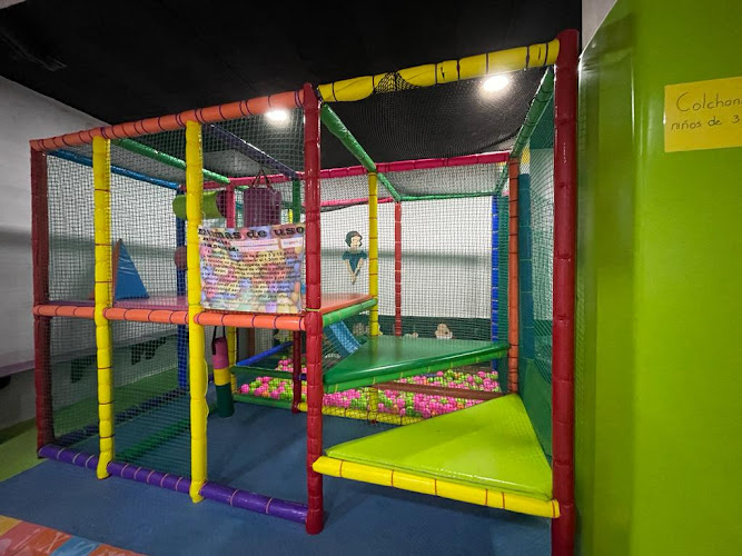 Parque de bolas, la Brujita Feliz.