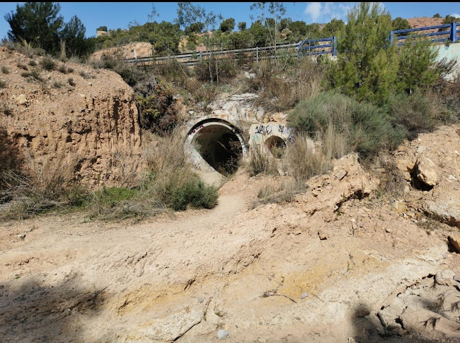 Paso/túnel bajo autovía