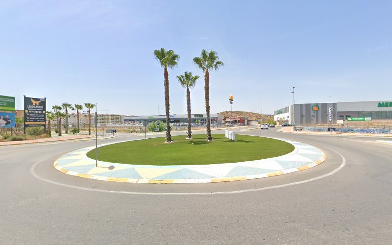 Rotonda bienvenida Aguilas