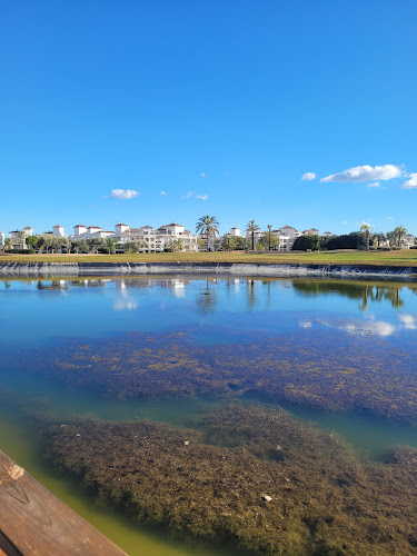 La Torre Central Lake