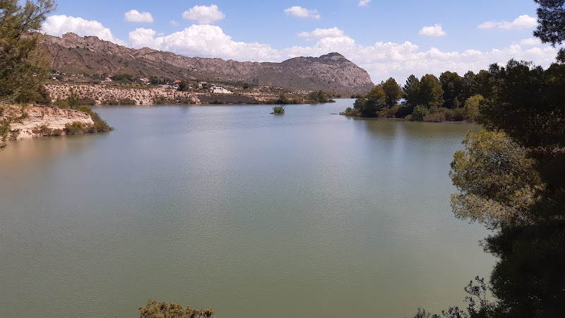 Embalse de Mayés
