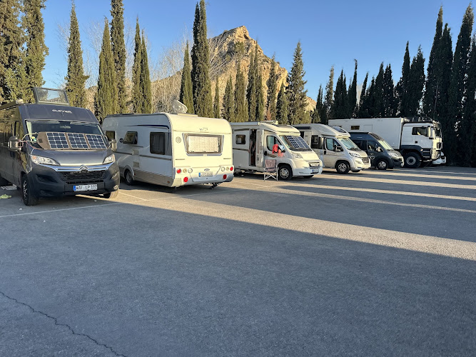 Aparcamiento para Caravanas y Autocaravanas