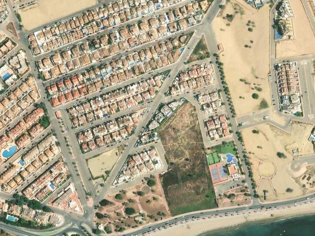 AL05: Newly built luxery 2 bed apartment,El Alamillo,roof terrace,close to beach