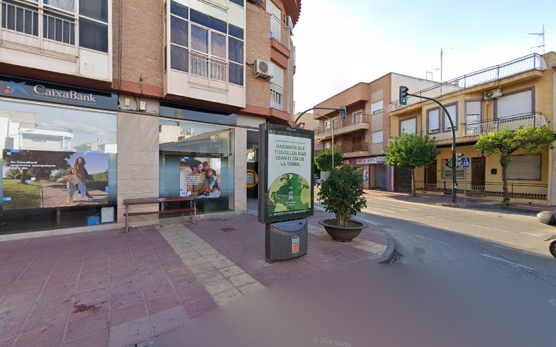Plaza del pueblo de Sangonera la Verde